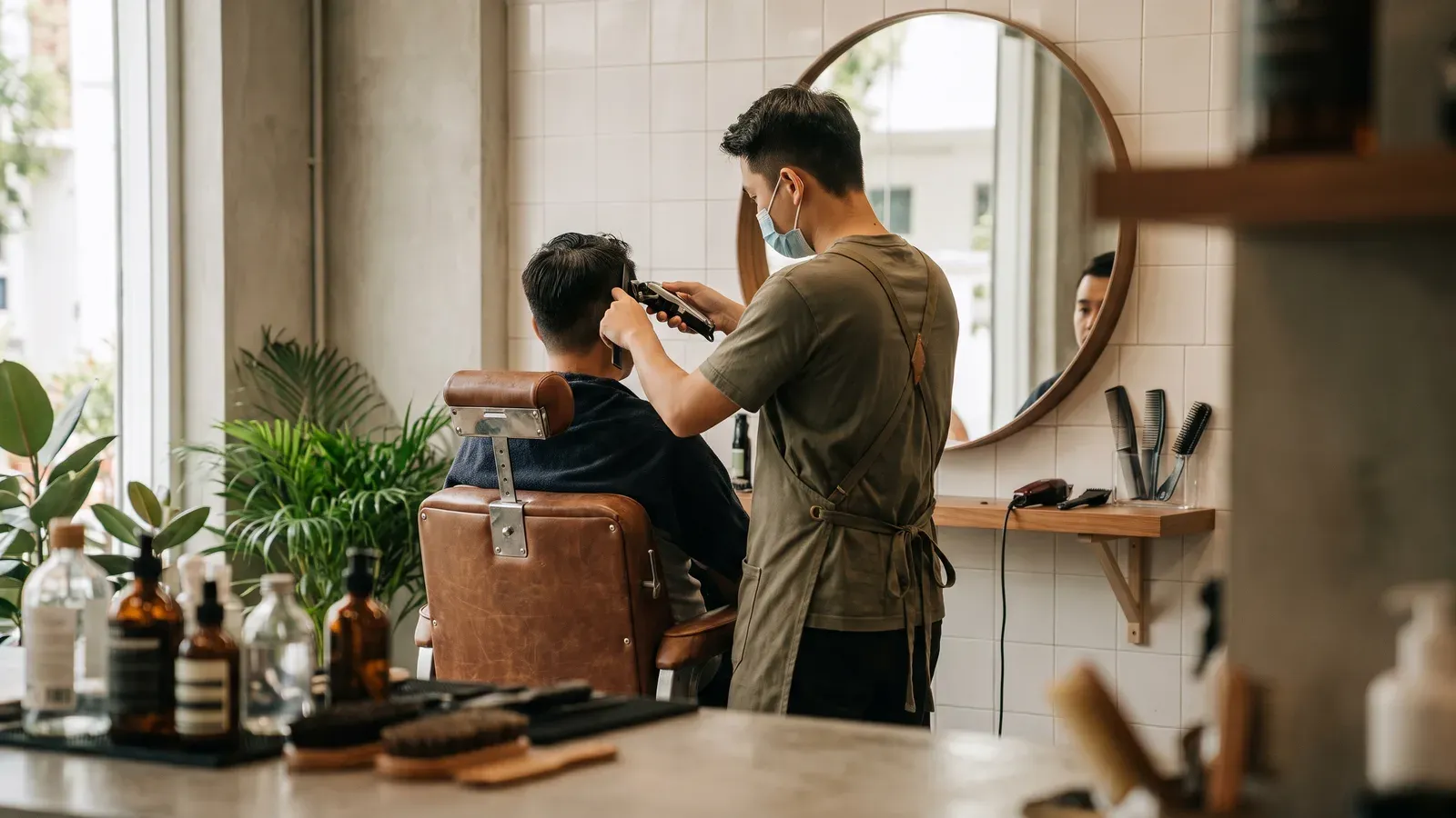 How Barber Shops Are Ditching the Walk-In Chaos with Online Booking